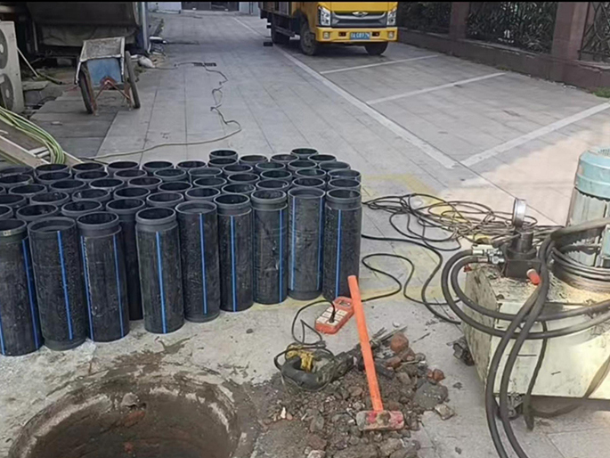 开福PE置换管厂家 DN315置换管 非开挖管短管置换